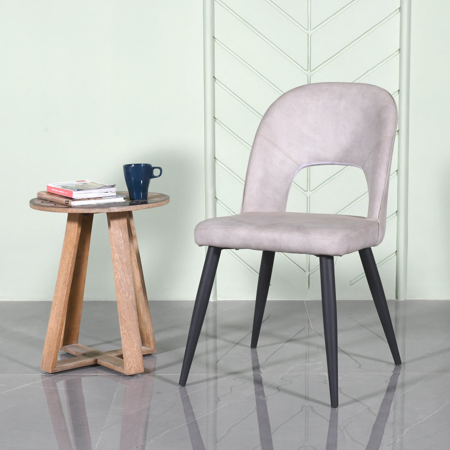 Voores Arm Chair
