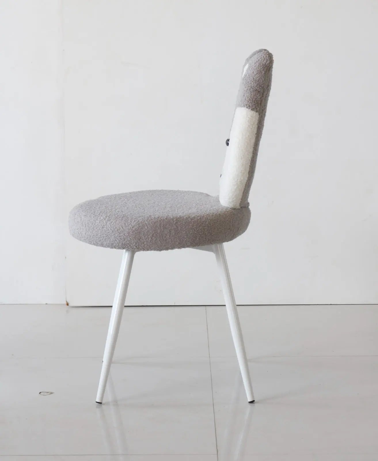 Kids Husky Chair with Grey & White Boucle Fabric – Cute Animal Design FURNIZA