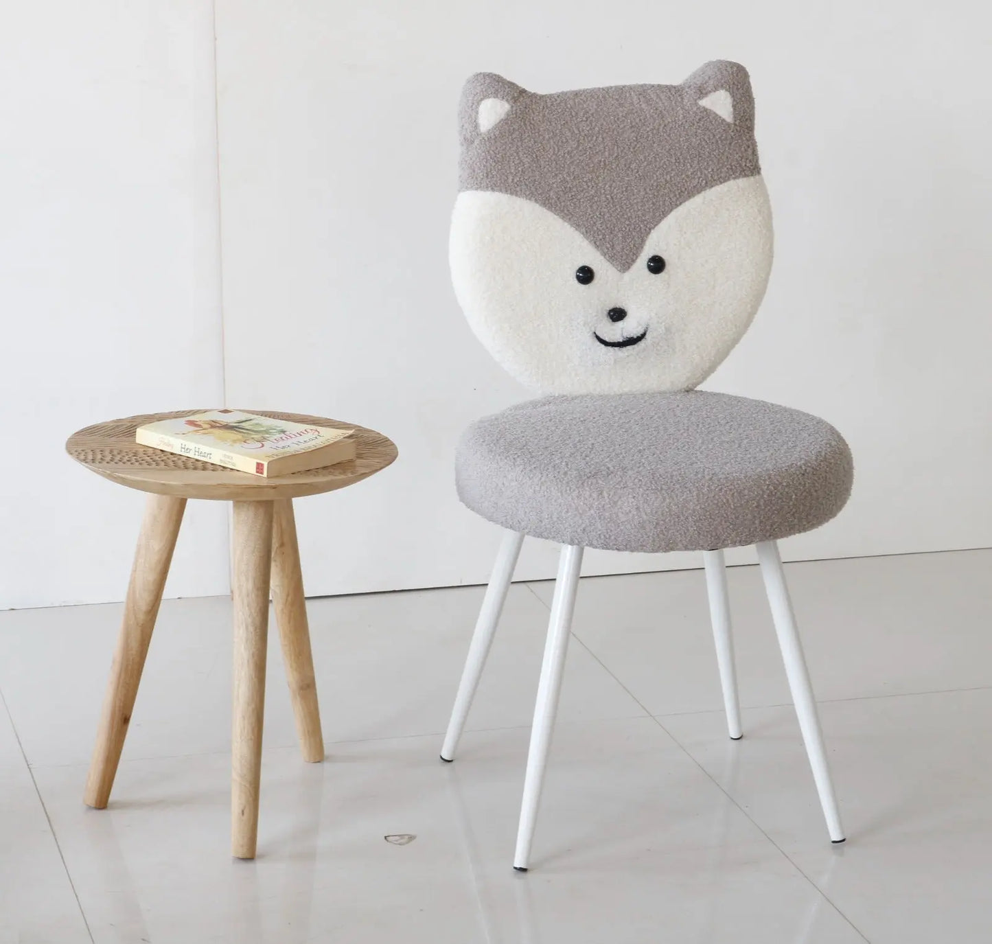 Kids Husky Chair with Grey & White Boucle Fabric – Cute Animal Design FURNIZA