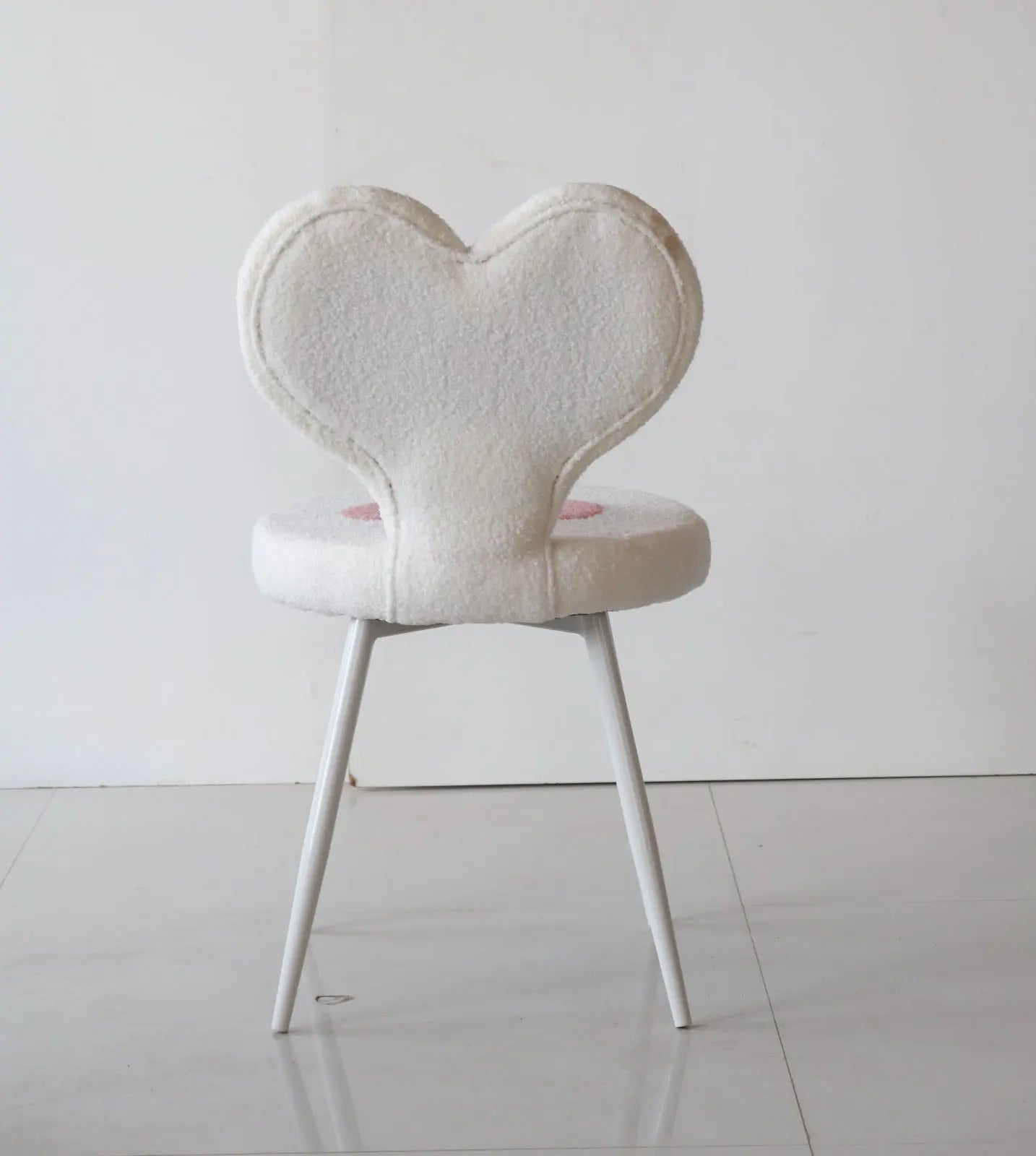 Kids Heart Chair with Pink & White Boucle Fabric – Love Edition FURNIZA