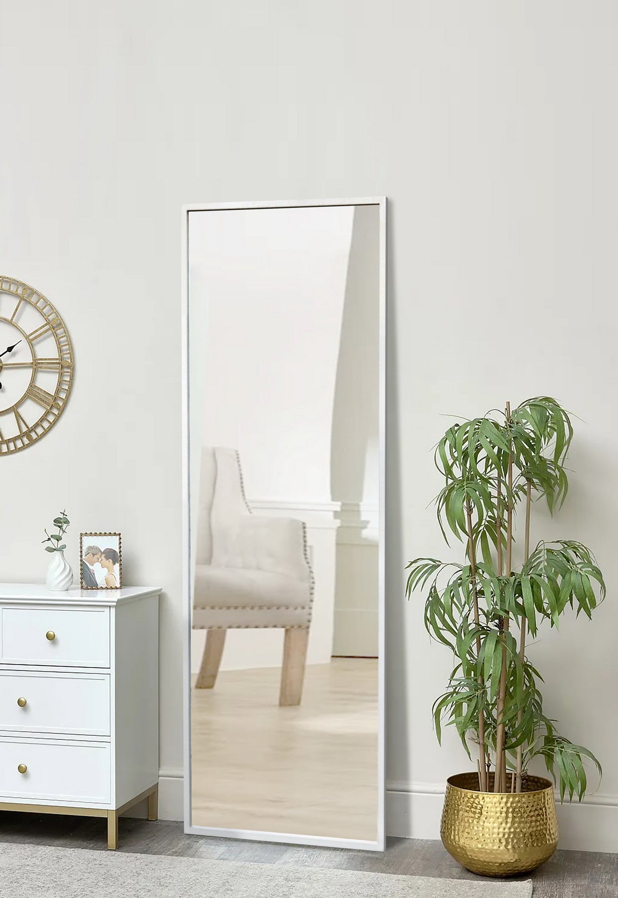 Full-Length Iron Mirror with white-finished Frame – Modern Luxury Mirror - Furniza