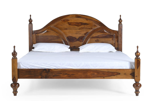 Traditional Sheesham Wood King Size Bed with Curved Headboard & Honey Finish – Heritage Style Elegance